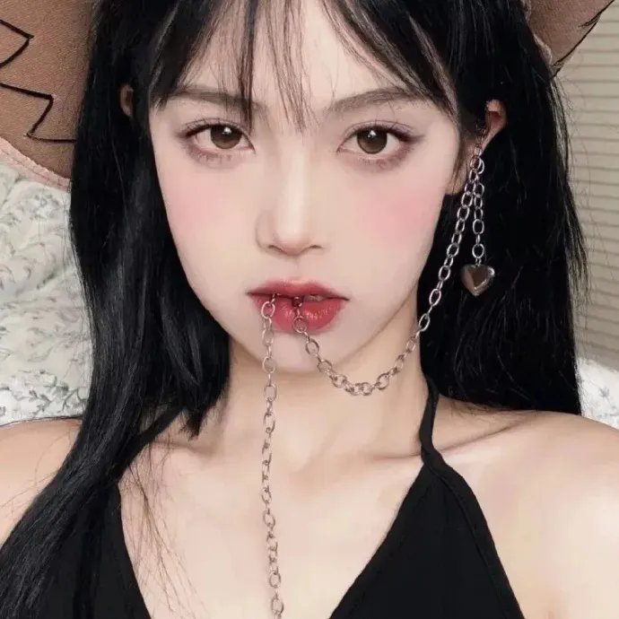 八部半 封面
